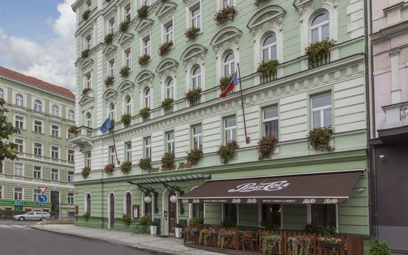 Green Garden Hotel 4*