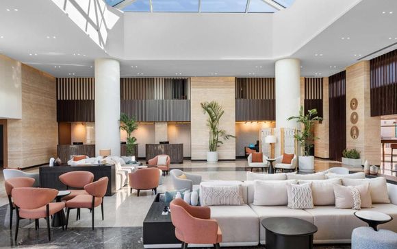 DoubleTree By Hilton Sharks Bay Resort 4*