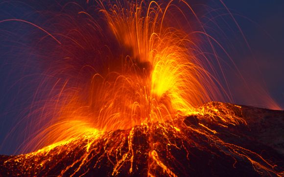 Escursione in barca di un'intera giornata a Panarea e visita serale a Stromboli (per soggiorni a partire da 7 notti)