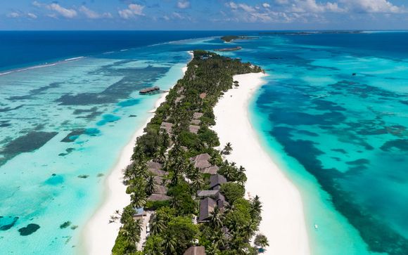 LUX* South Ari Atoll Resort & Villas 5*