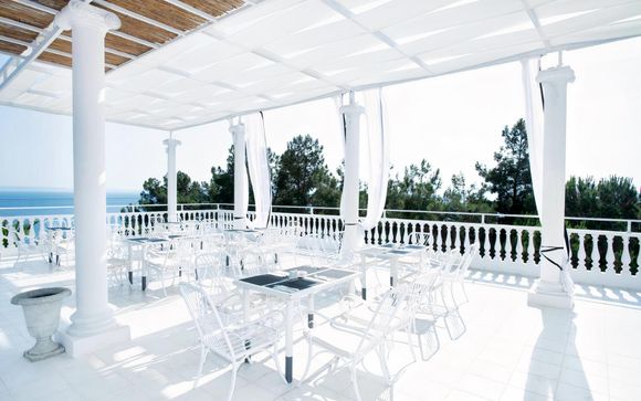 Bianco Olympico Beach Hotel 4*