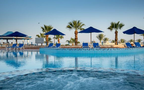  Renaissance Sharm El Sheikh Golden View Beach Resort 5*