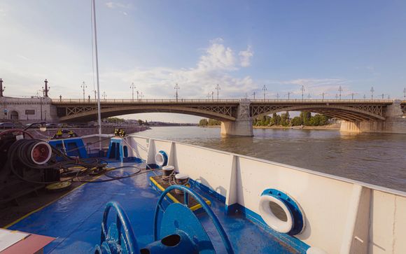 Grand Jules Boat Hotel