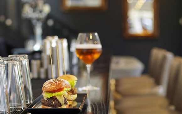 Poets House Hotel and Restaurant