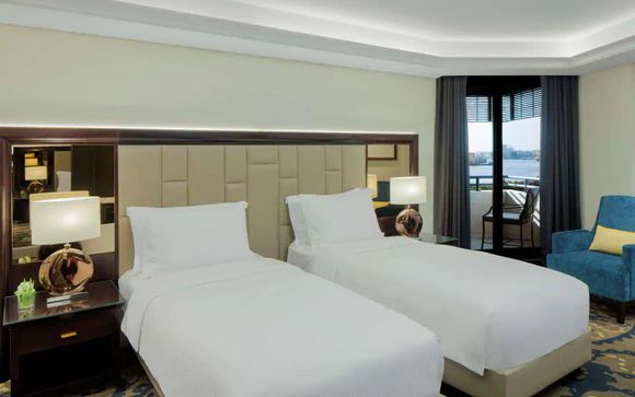 Radisson Blu Dubai Deira Creek 5*