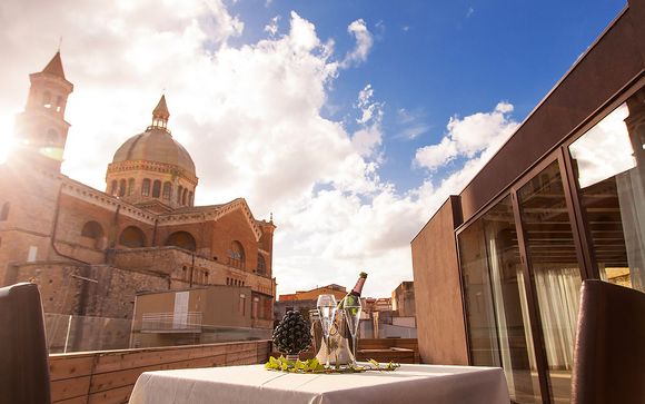 Alba Palace Hotel 4*