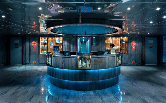 La Carnival Victory Cruise