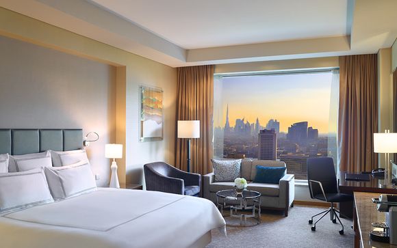 Swissotel Al Ghurair 5*