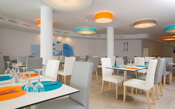 Aqua Suites Boutique Hotel 4*
