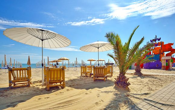 Sole, relax e pensione completa sulla Spiaggia di Velluto