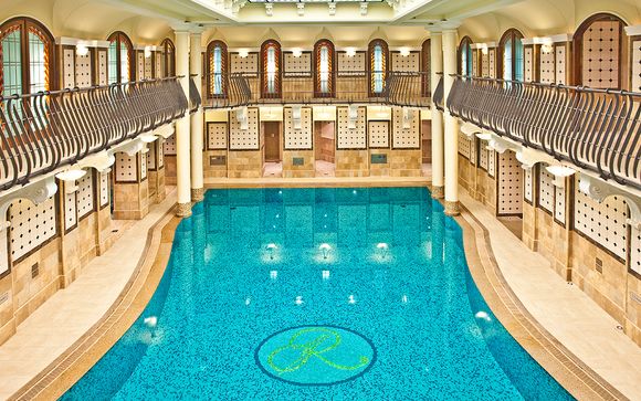 Lusso barocco a 5* con spa nel cuore di Budapest