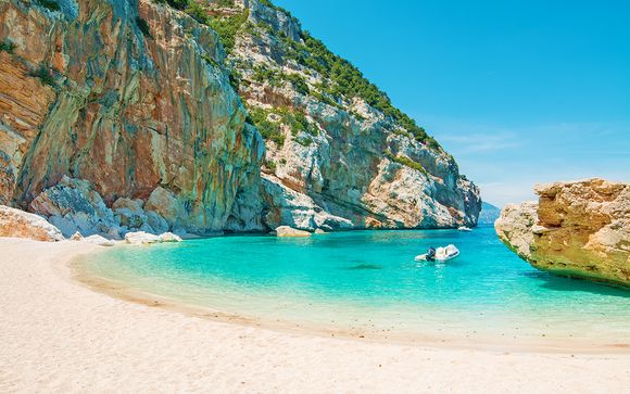 Sabbia bianca e acque turchesi a Cala Liberotto