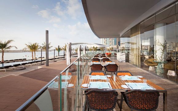 Abu Dhabi - Jumeirah Etihad Towers 5*