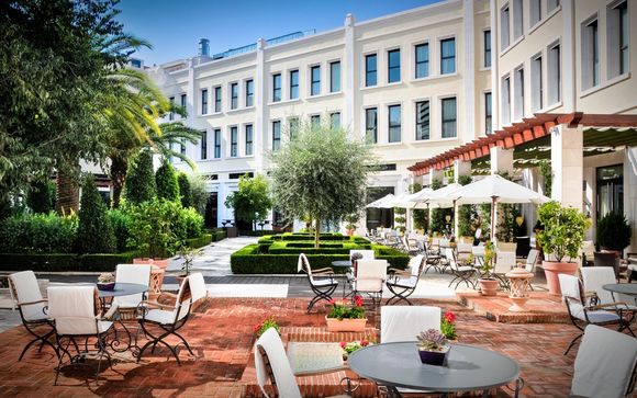 Iconico 5* in stile modernista vicino al Paseo de la Alameda