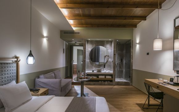 Il Petousis Hotel & Suites 4*