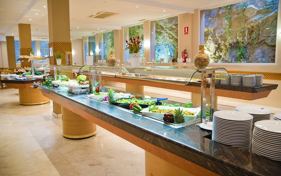 Bahia Tropical Hotel 4*