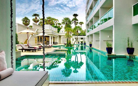 LiT Bangkok Hotel 5* + Chanalai Romantica 4* - Adults Only