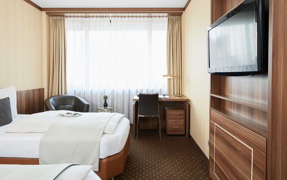 Living Hotel Düsseldorf 4*
