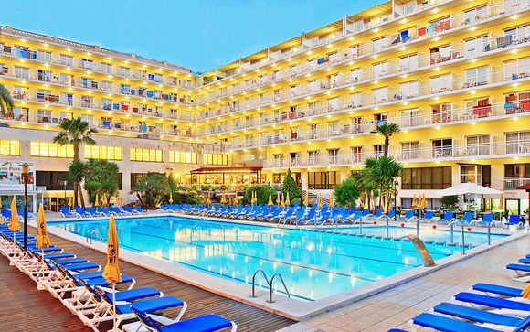 Hotel Oasis Park & Spa 4*