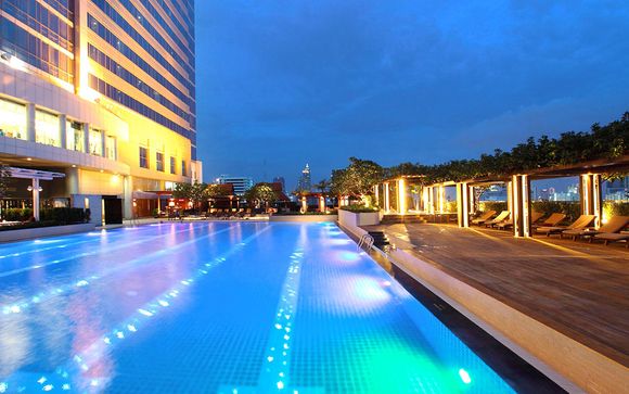 Possibilità di soggiorno iniziale a Bangkok al Pathumwan Princess Hotel 5*