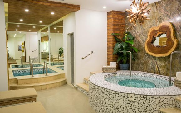 Panama Jack Gran Porto Resort 4*