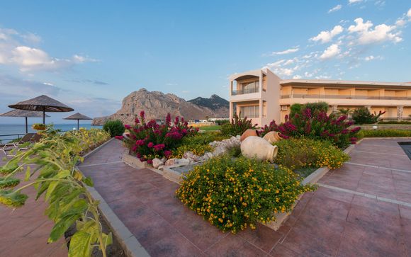 Lutania Beach Hotel 4*