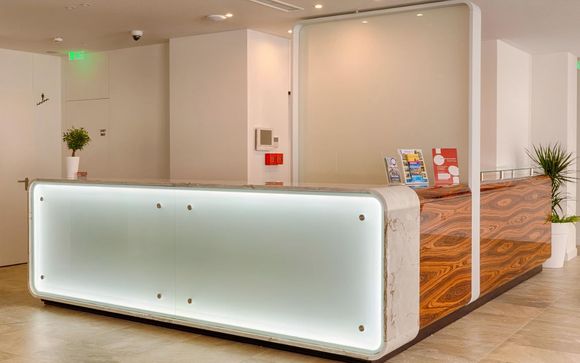 Hotel Premium Porto Downtown 4*