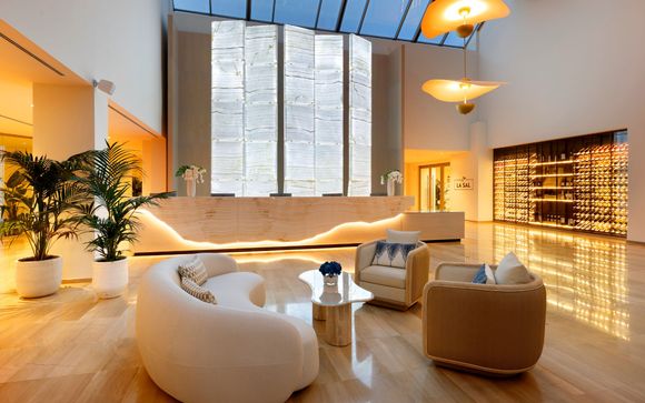 Grand Palladium Palace Ibiza Resort & Spa 5*