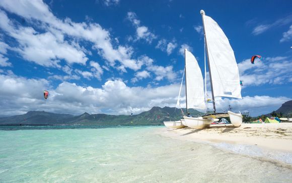 Aquarelle Catamaran (excursion included)