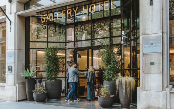Gallery Hotel 4*