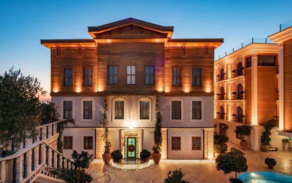Seven Hills Palace 4*