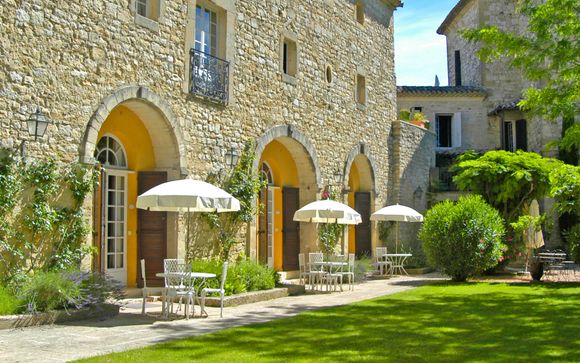 Château D'Arpaillargues 4*