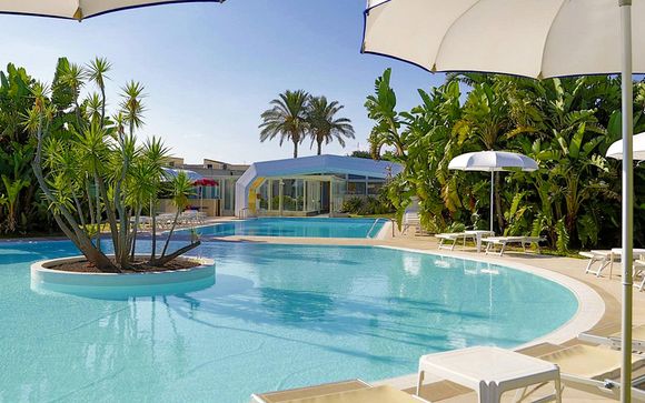 Hotel VOI Arenella Resort 4*