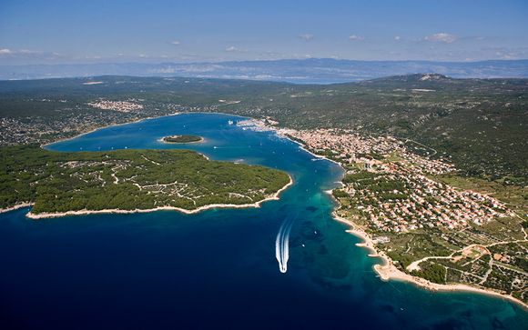 Hotel Amfora & Corinthia Baska Sunny Hotel by Valamar 3*
