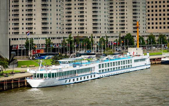 Boat-Hotel MS Carmen 4*