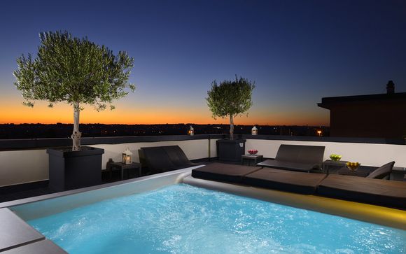 Stylish Design Hotel with Rooftop Hot Tub