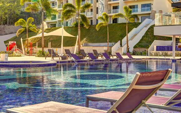 The Essentials of Costa Rica & Planet Hollywood