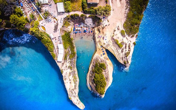 Mr & Mrs White Corfu 4*