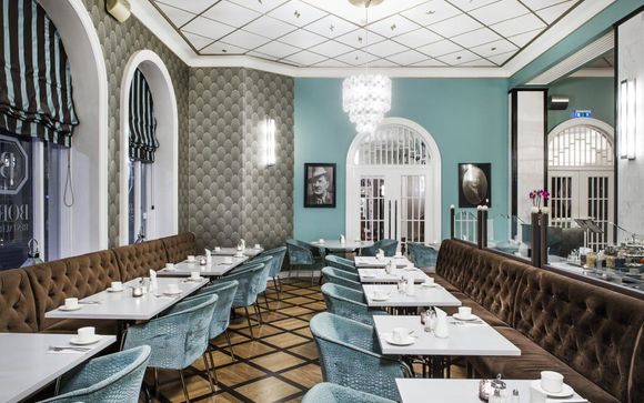 Art Deco Getaway in the Heart of the City