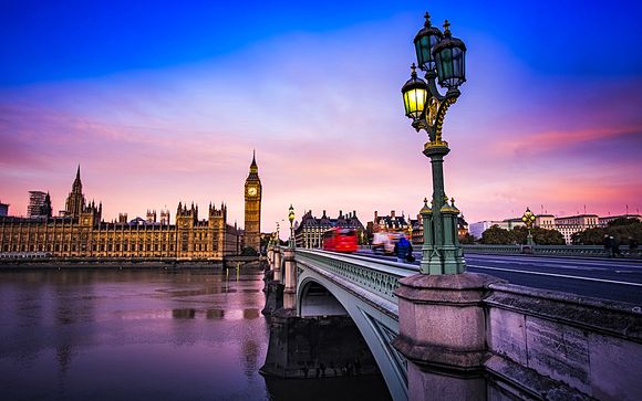 Holiday Inn Regents Park 4* with River Cruise