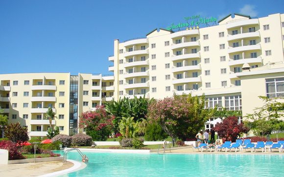 Suite Hotel Jardins Da Ajuda 4*