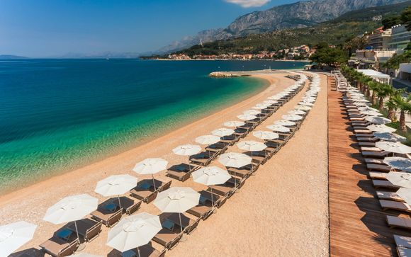 Medora Auri Family Beach Resort 4*