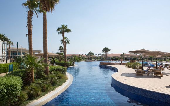 Maritim Jolie Ville Royal Peninsula 5*