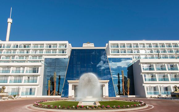 Grand Luxor Hotel All Suites 5*