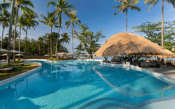 Sun-Kissed Beach Break & Optional Arabian Adventure
